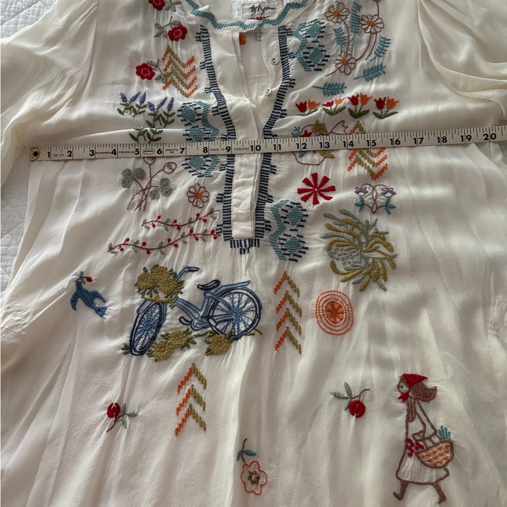 Johnny Was Embroidered White Tunic with Multicolor Patterns - Picture 9 of 13